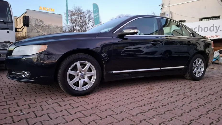 VOLVO S80 -