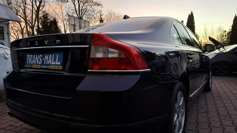 VOLVO S80 -