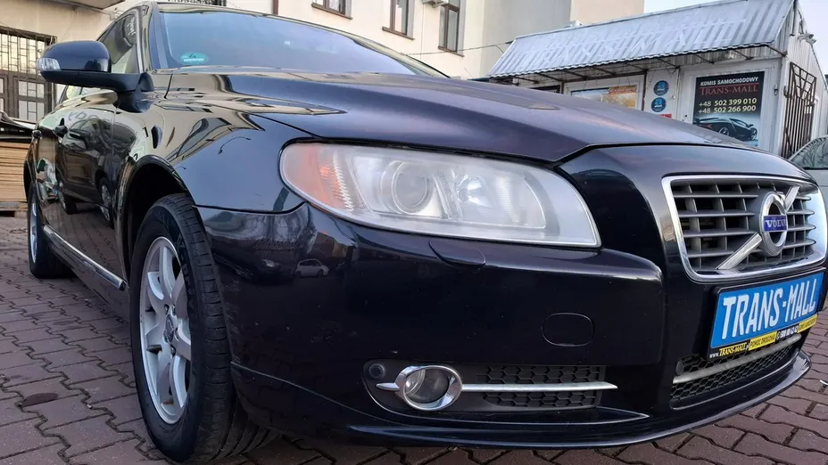VOLVO S80 -