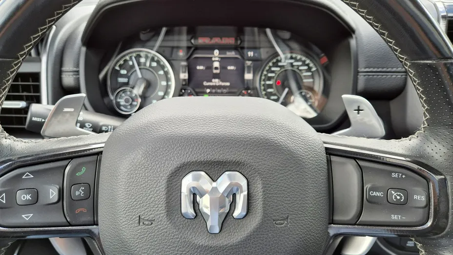 RAM 1500 -