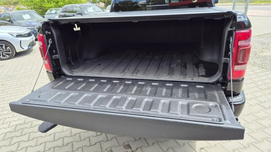 RAM 1500 -