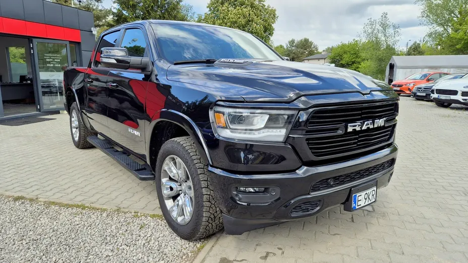 RAM 1500 -