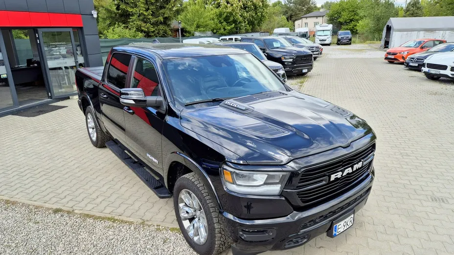 RAM 1500 -