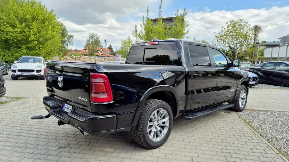 RAM 1500 -