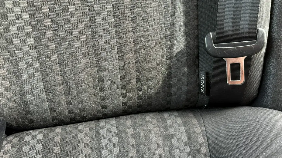 VOLKSWAGEN Polo -