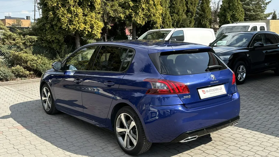 PEUGEOT 308 -