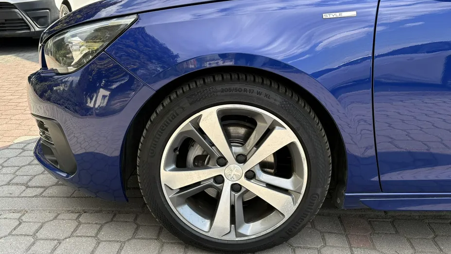 PEUGEOT 308 -