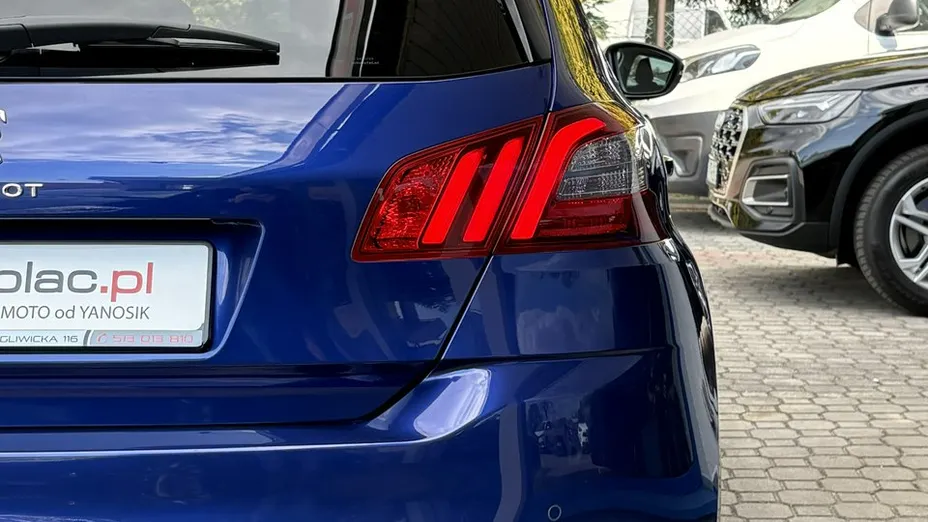 PEUGEOT 308 -