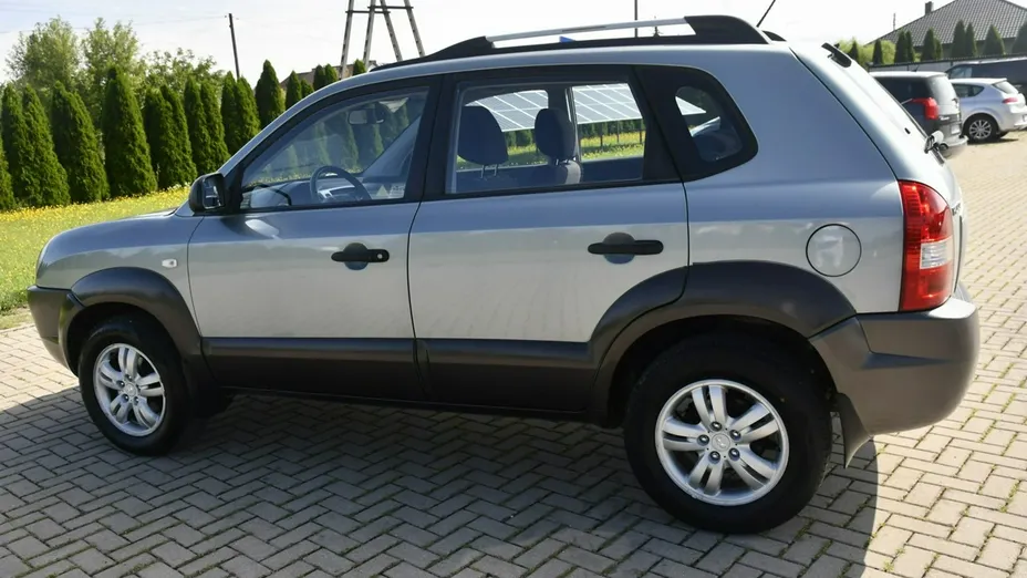 HYUNDAI Tucson -
