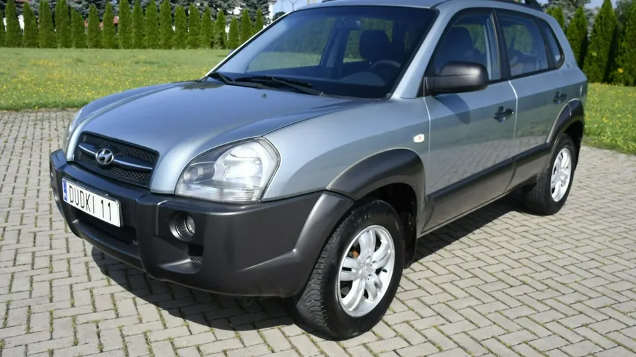 HYUNDAI Tucson -