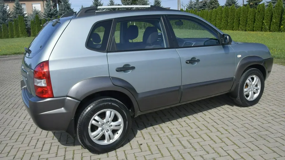 HYUNDAI Tucson -