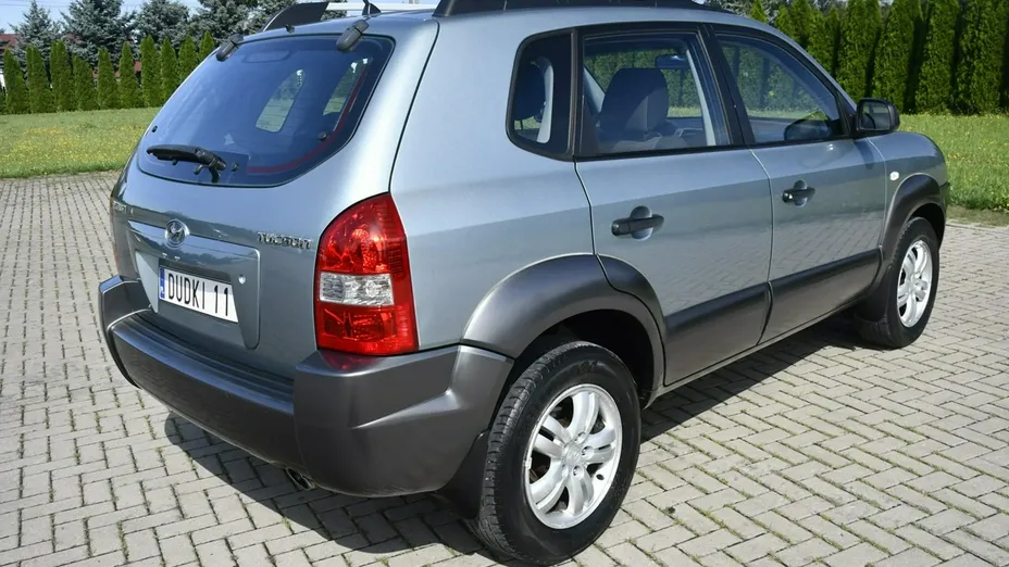 HYUNDAI Tucson -