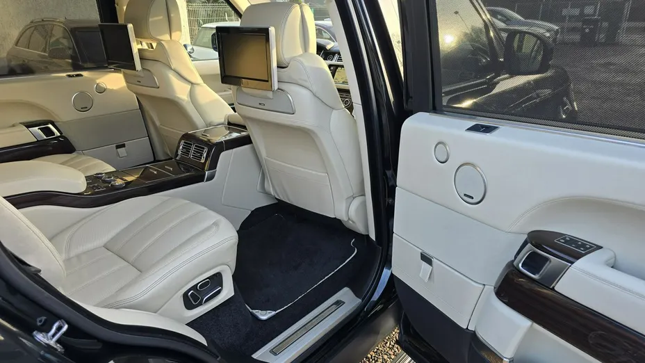 LAND ROVER Range Rover -