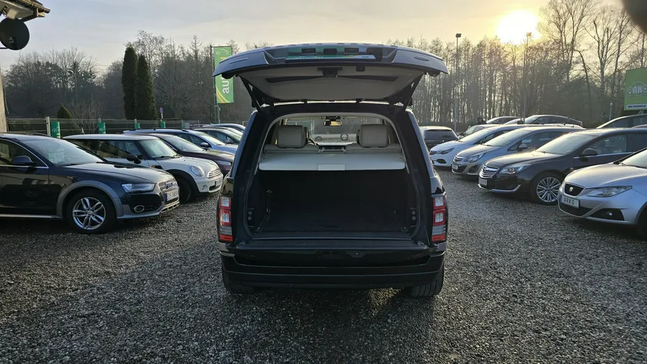 LAND ROVER Range Rover -