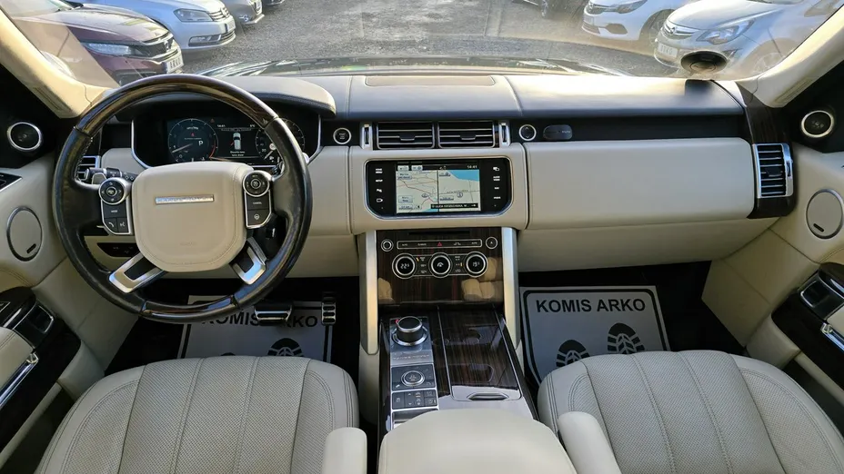 LAND ROVER Range Rover -