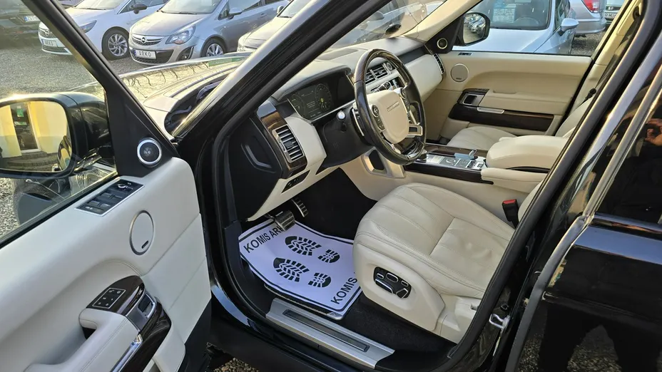 LAND ROVER Range Rover -