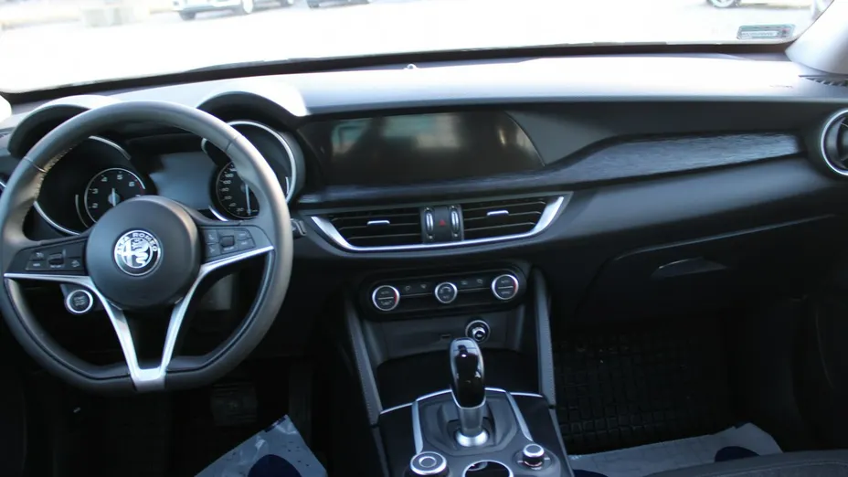 ALFA ROMEO Stelvio -