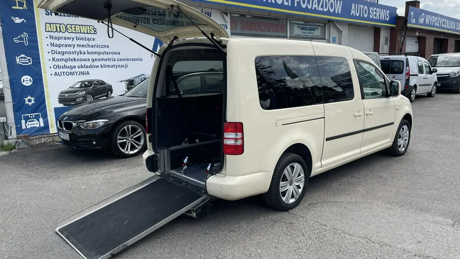 VOLKSWAGEN Caddy -