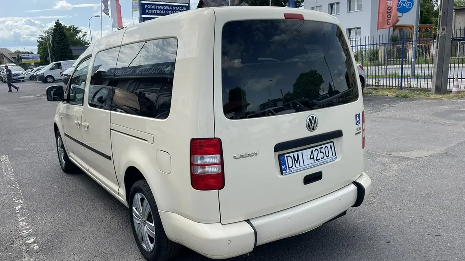 VOLKSWAGEN Caddy -