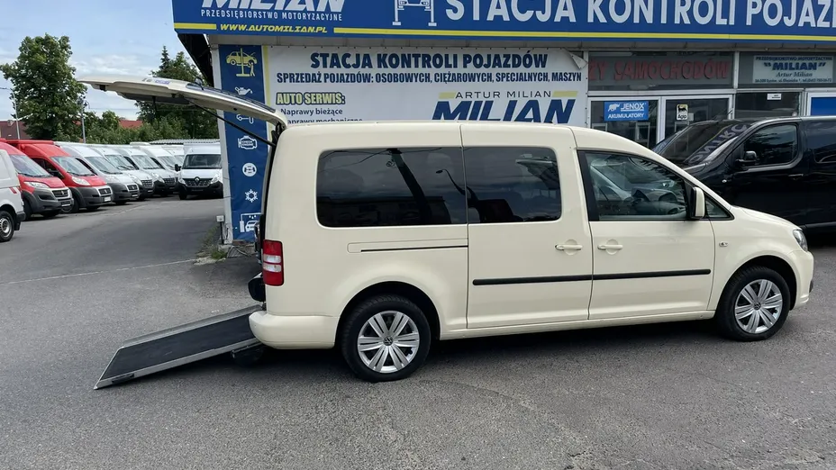 VOLKSWAGEN Caddy -
