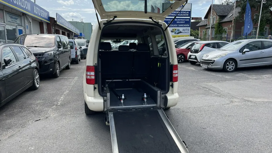VOLKSWAGEN Caddy -