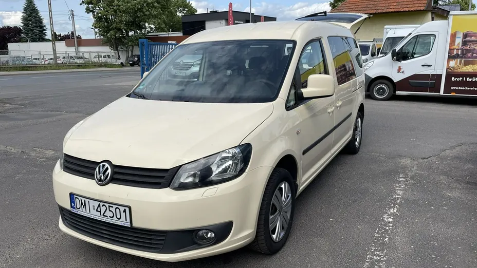 VOLKSWAGEN Caddy -