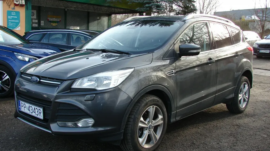 FORD Kuga -