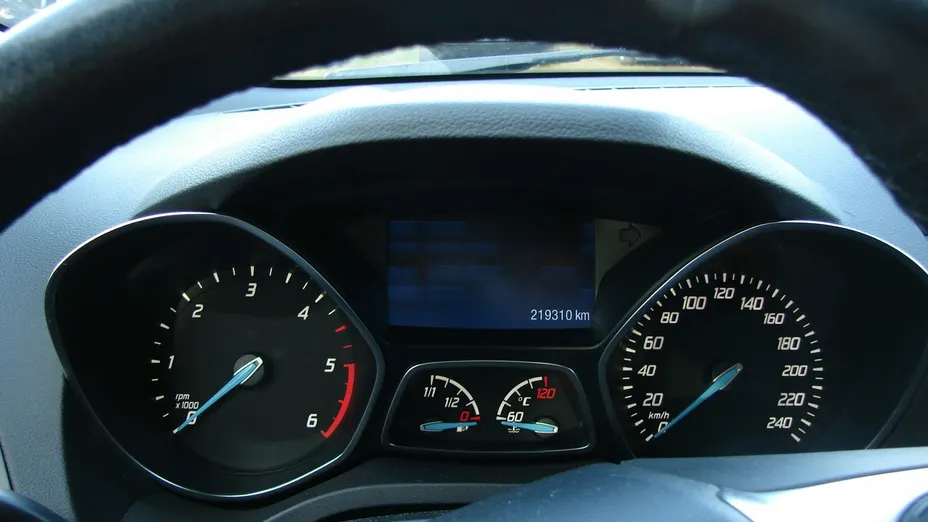 FORD Kuga -