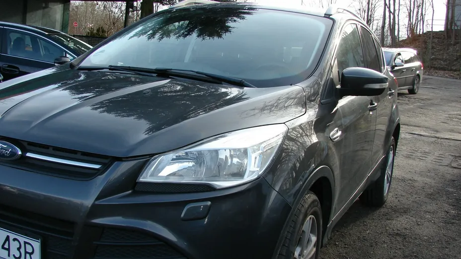 FORD Kuga -