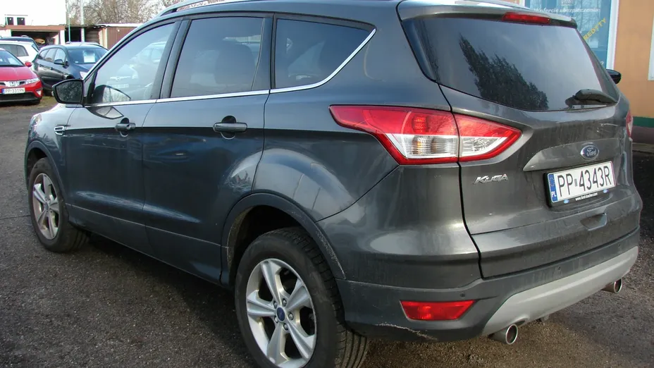 FORD Kuga -