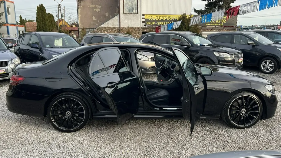 MERCEDES-BENZ E Klasa -