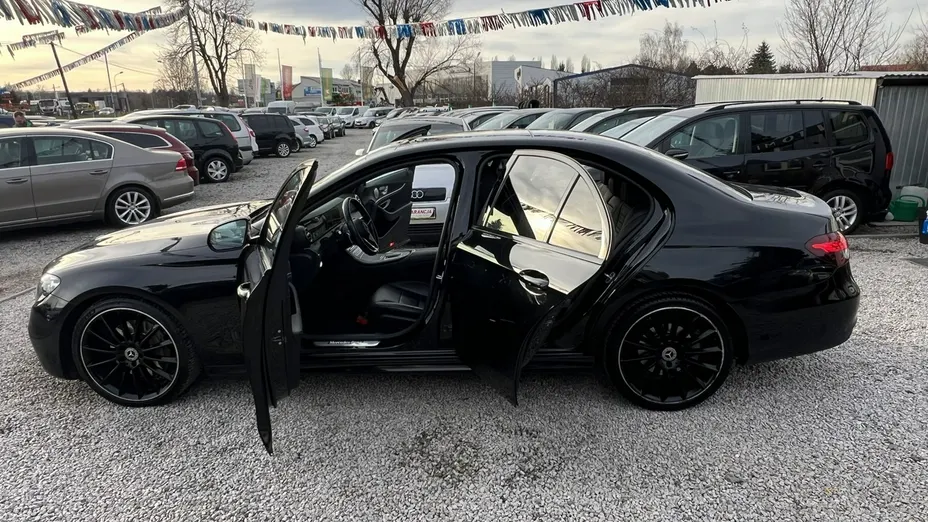MERCEDES-BENZ E Klasa -