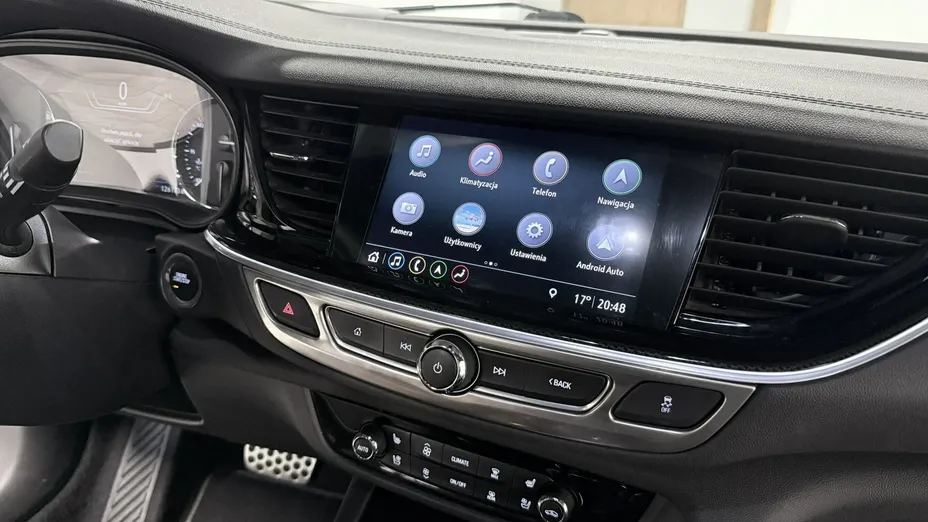OPEL Insignia -
