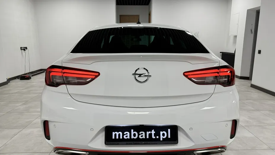 OPEL Insignia -