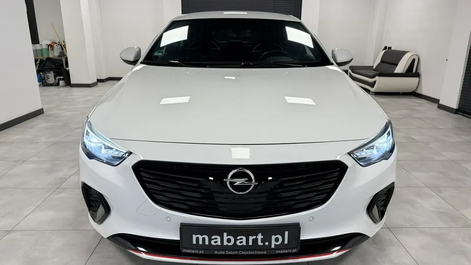 OPEL Insignia -