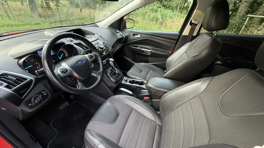 FORD Kuga -