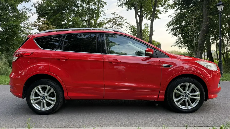 FORD Kuga -