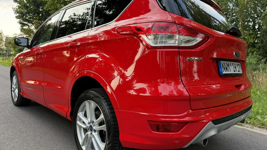 FORD Kuga -
