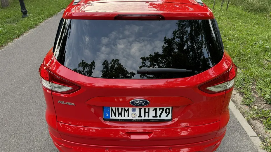FORD Kuga -