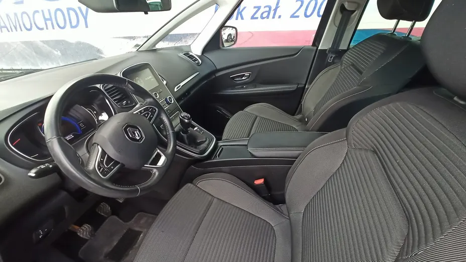 RENAULT Scenic -