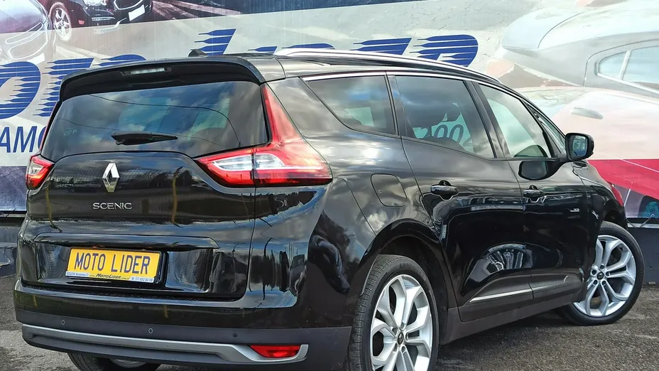 RENAULT Scenic -