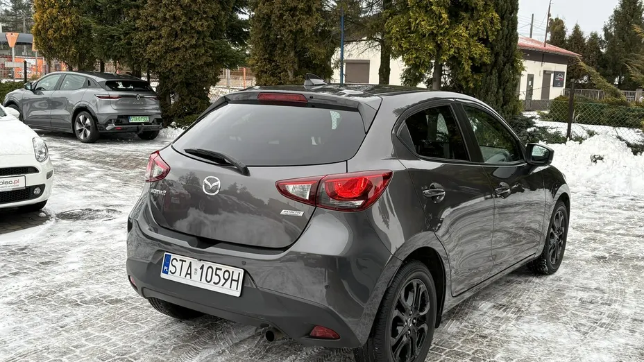 MAZDA 2 -