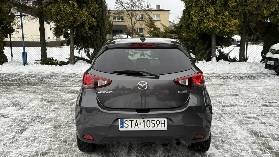 MAZDA 2 -
