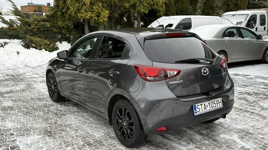 MAZDA 2 -