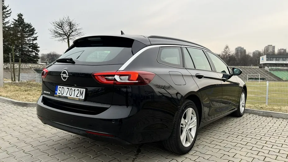 OPEL Insignia -