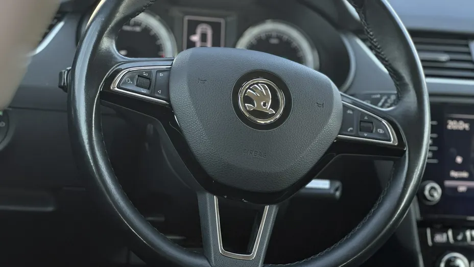 SKODA Octavia -