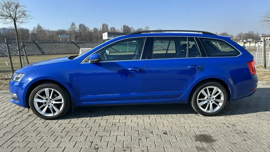 SKODA Octavia -