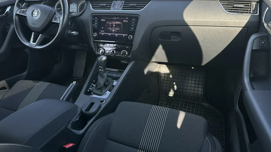 SKODA Octavia -
