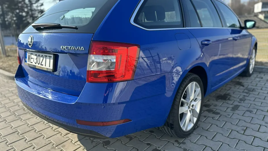 SKODA Octavia -