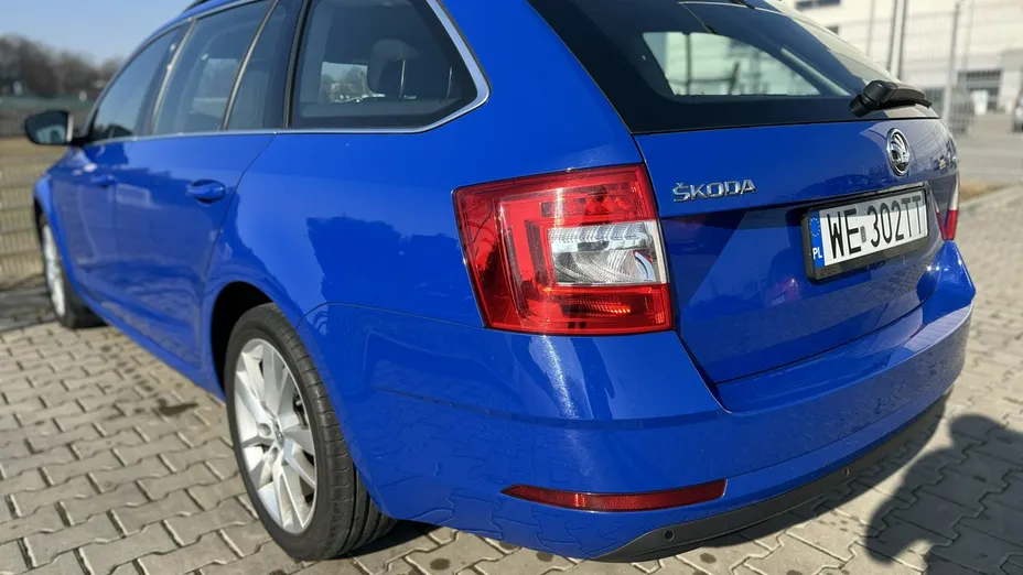 SKODA Octavia -